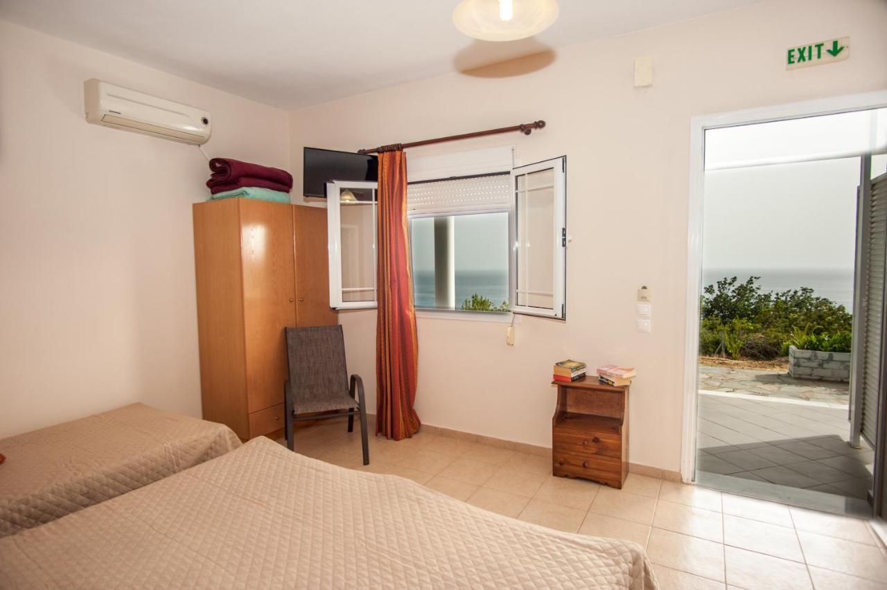 Folies Apartment Lourdata  Exterior photo