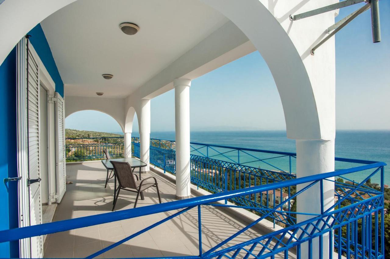 Folies Apartment Lourdata  Exterior photo