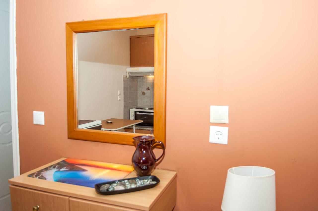 Folies Apartment Lourdata  Exterior photo