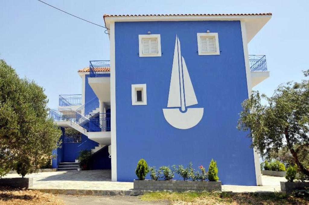 Folies Apartment Lourdata  Exterior photo